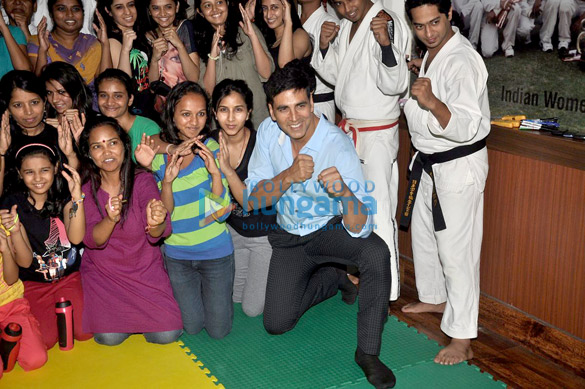 akshay gives certificates to first womens self defense batch 3