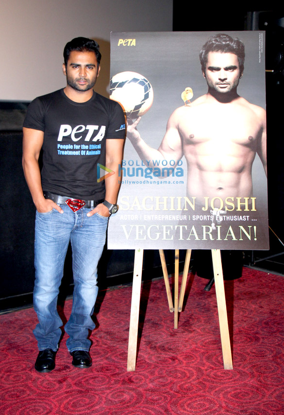 sachiin joshi unveils the ad campaign with peta 2