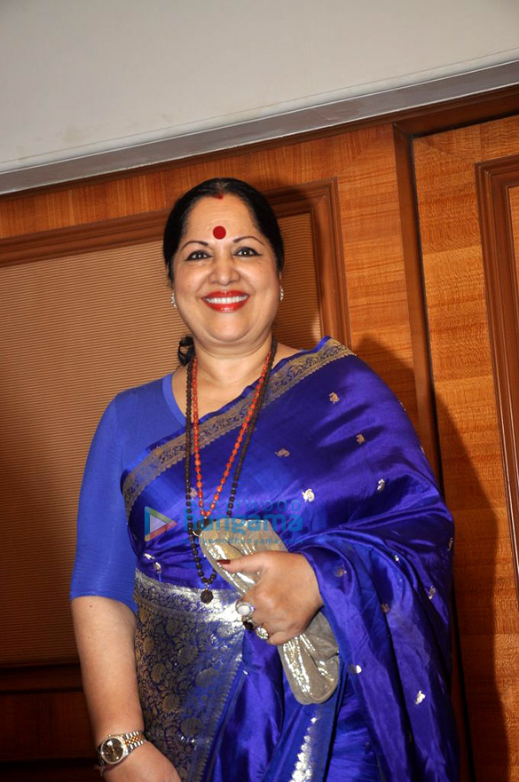 celebs grace the launch of the special indian national anthem 13