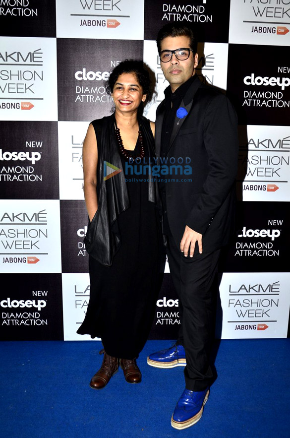 kareena varun walk for manish malhotra at lfw 2014 day 5 14