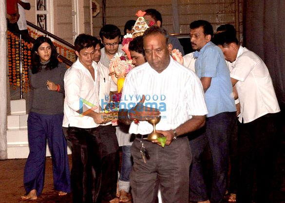 ekta kapoors ganpati visarjan 2
