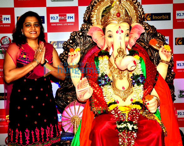 stars visit eco friendly big green ganesha at inorbit mall 7