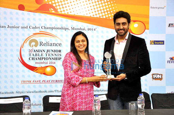 abhishek bachchan supports 20th asian junior table tennis championship mumbai 2014 2