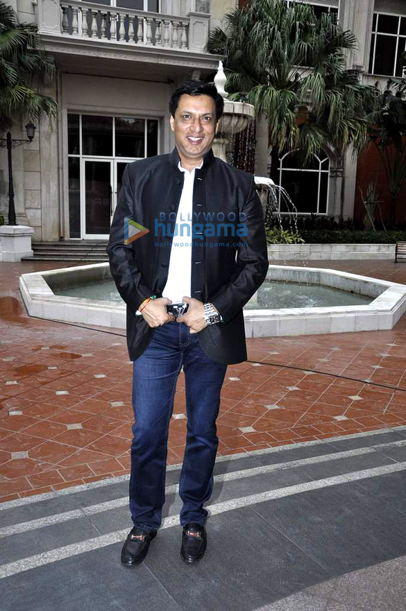 aamir khan and other celebs at panchayat aaj tak talk show 10