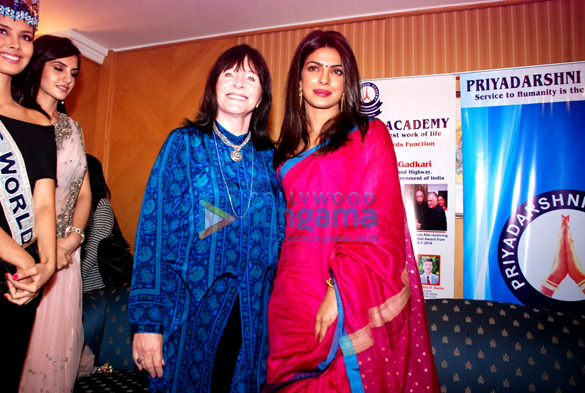 priyanka chopra recieves priyadarshini global award 4