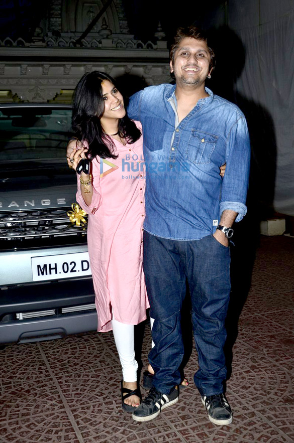 ekta kapoor gifts mohit suri a swanky range rover 5