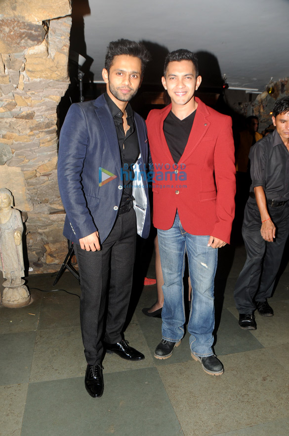 celebs grace rahul vaidyas birthday bash 3