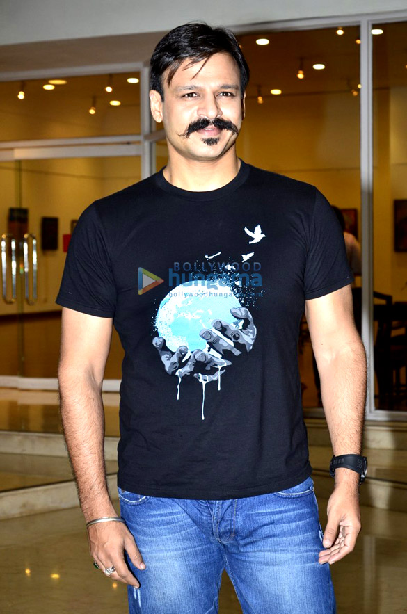 vivek oberoi kunal kapoor grace giving back ngo india event 6