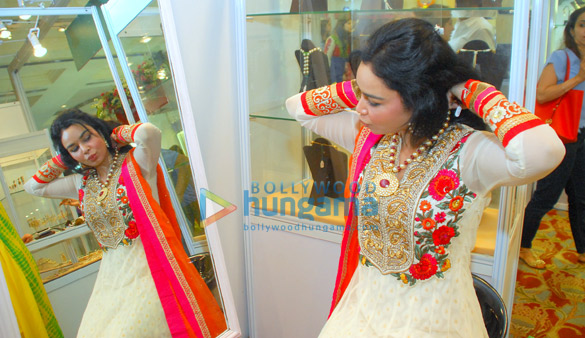 celebs at the abecs glitter the luxury lifestyle exhibition 4