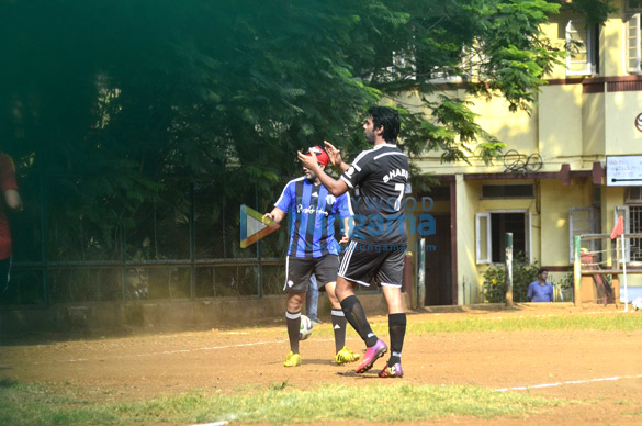 dino morea others snapped playing football 3
