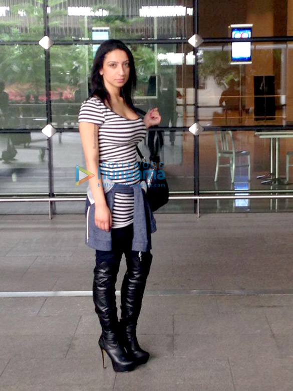 shanti dynamite spotted at the mumbai international airport 3