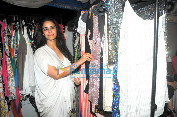 celebs grace pragati mehras lifestyle exhibition fleaesta 7