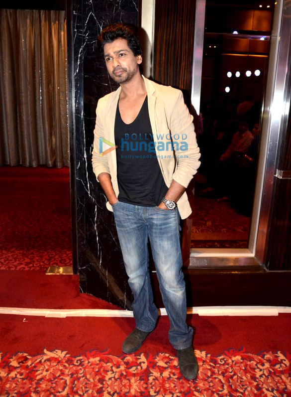amitabh bachchan unveils jaishree sharads book 18