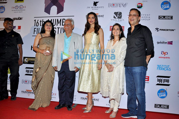 aishwarya rai bachchan ranbir kapoor deepika padukone akshay kumar grace opening ceremony of mami 2014 4