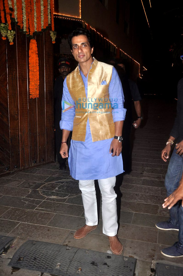 amitabh bachchan and family celebrate diwali in style 50
