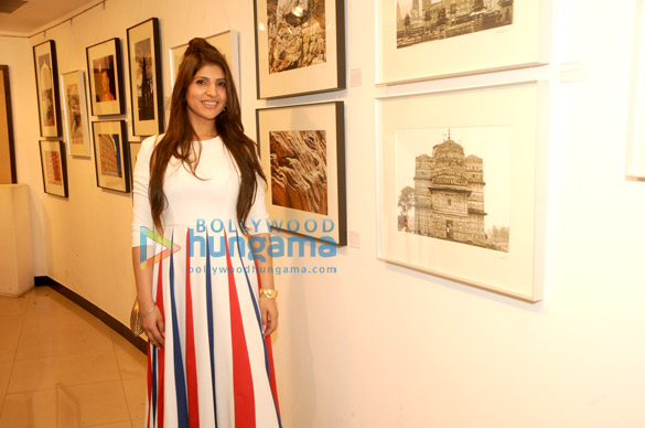 gul panag unveils nisheeth bhatts photography exhibition the melted core 21
