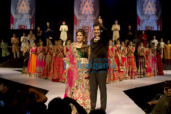 designer asif shah showcases his latest creations at couture 2014 in indore 5