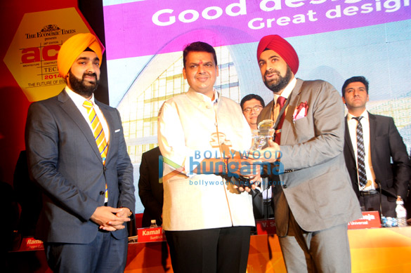 devendra fadnavis sussanne roshan inaugurate acetech 14 7