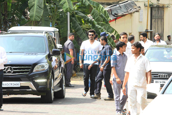 celebs grace ravi chopras funeral 3