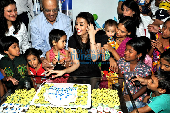 aishwarya rai bachchan gifts 100 surgeries for cleft children 6