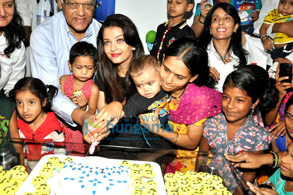 aishwarya rai bachchan gifts 100 surgeries for cleft children 7