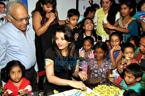 aishwarya rai bachchan gifts 100 surgeries for cleft children 9