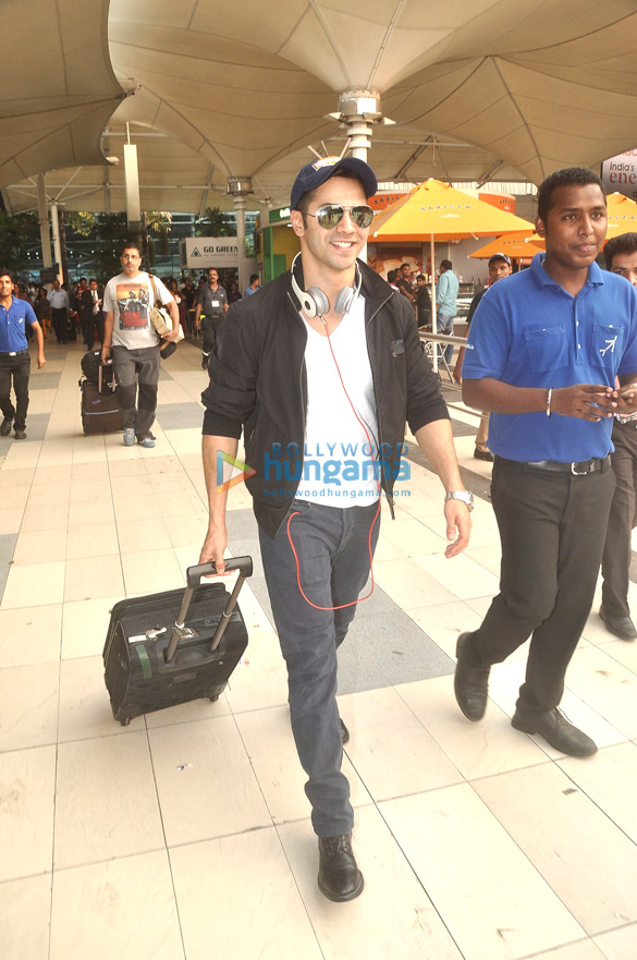 aamir khan kareena kapoor khan and many others snapped at the airport 4