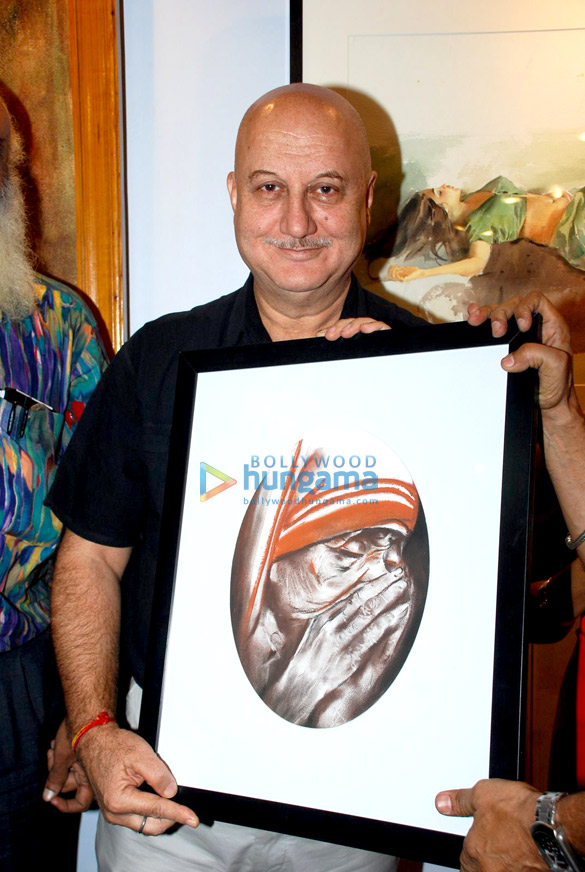 anupam kher inaugurates the india art festival 2014 5