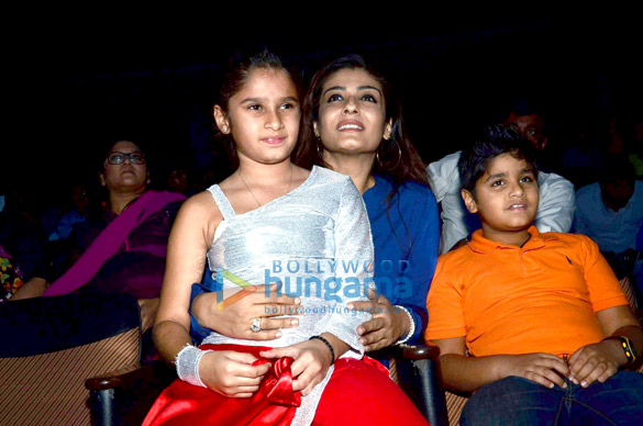 karisma kapoor raveena tandon grace shiamak davars dance finale 3