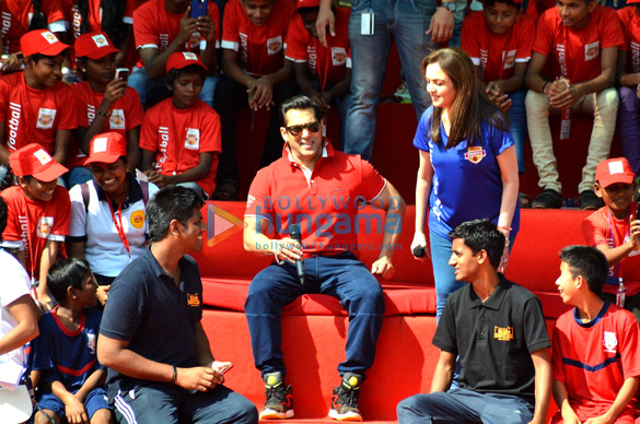 salman khan at reliance foundations young champs launch 4