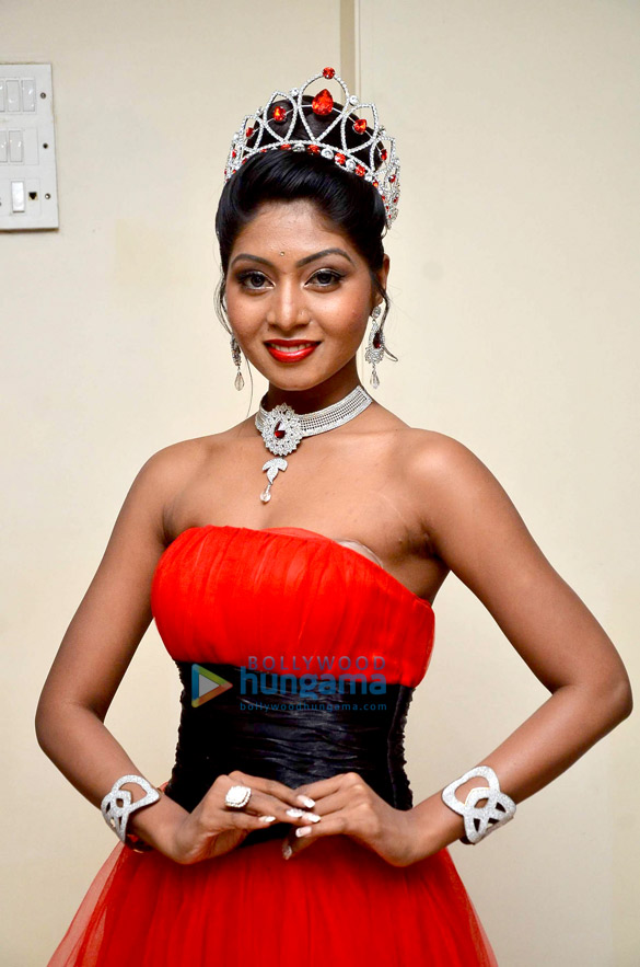 shital upare crowned as second runner up miss heritage international 7