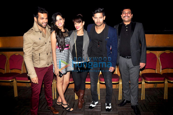 sargun mehta hosts surprise bash for ravi dubey 4