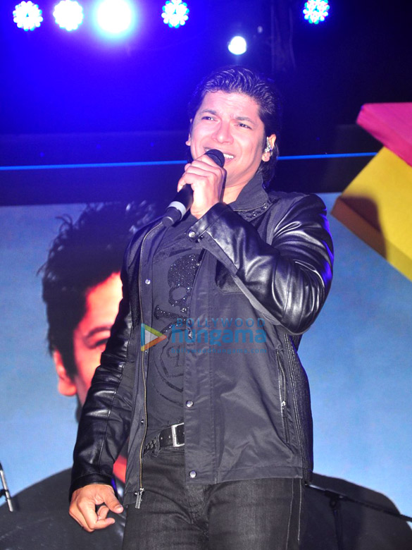 riteish deshmukh ayushmann khurrana at mulund festival 2014 finale 5