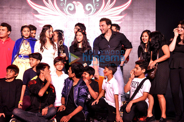 sohail khan at dy patil international schools being human event 2