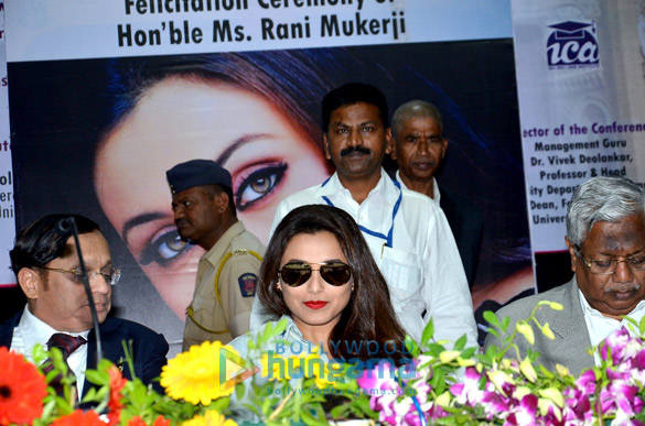 mumbai university pillai group of institutions felicitate rani mukerji 6