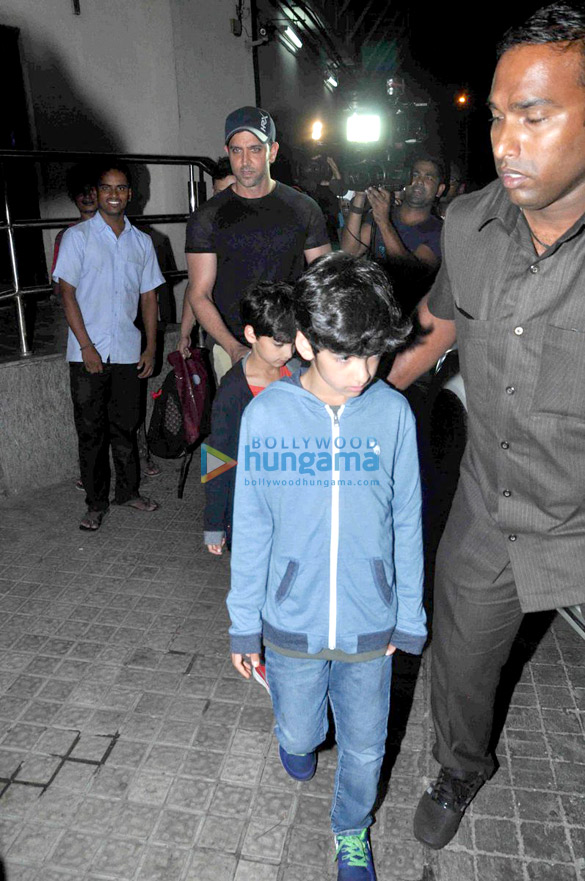 Hrithik Roshan enjoys a movie screening with his kids Hrithik Roshan enjoys a movie screening with his kids