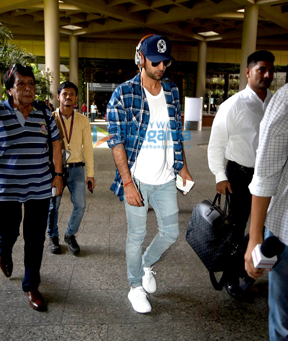 ranbir kapoor arrives after shooting for jagga jasoos in morocco london 9