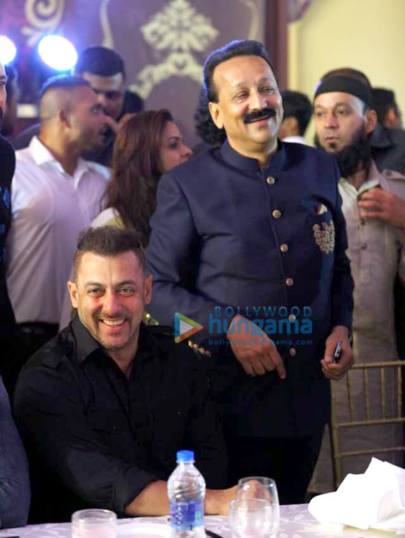 baba siddique iftar party 11