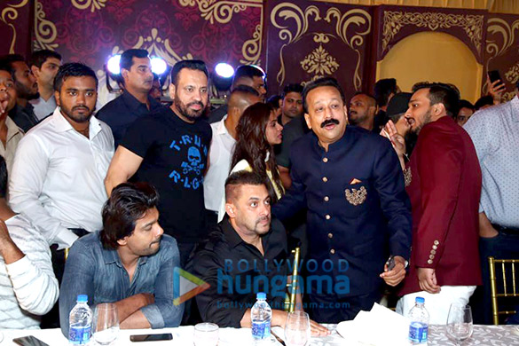 baba siddique iftar party 12