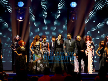 Celebs grace the green carpet ceremony of IIFA 2016