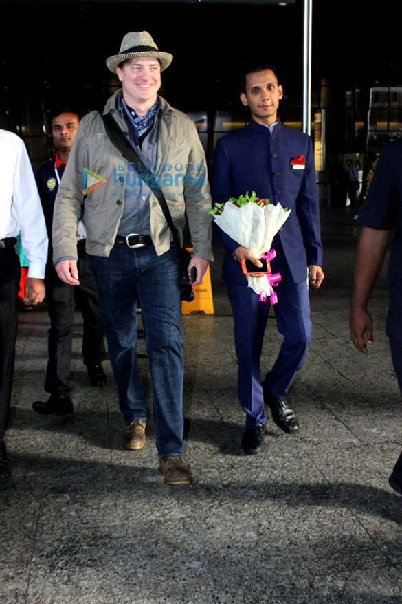 govinda brendan snapped at airport 2