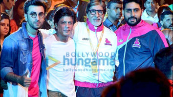 Check out: Shah Rukh Khan, Amitabh Bachchan, Ranbir Kapoor and Abhishek Bachchan bond at Pro Kabbadi League 2016