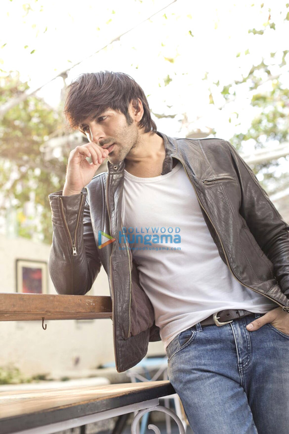 kartik aaryan 12