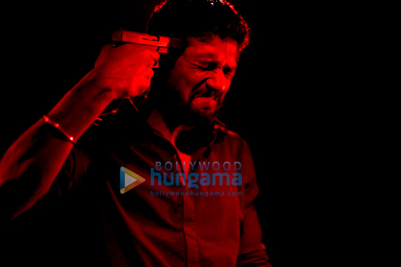 raman raghav 2 0 7 2