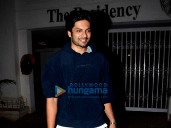 Shah Rukh Khan, Abhishek Bachchan, Alia Bhatt, Kriti Sanon & others at Karan Johar's bash