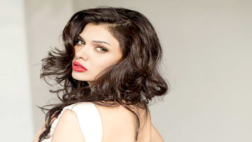 Celebrity Photos Of The Sara Loren