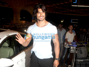 Vidyut Jamwal leaves for the shoot of 'Commando 2' in Bangkok