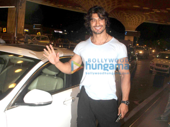 Vidyut Jamwal leaves for the shoot of 'Commando 2' in Bangkok