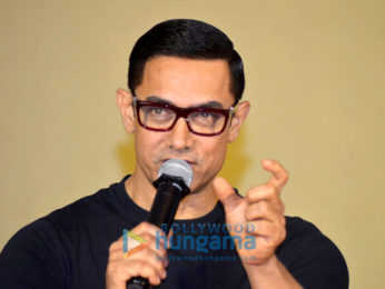 Aamir Khan unveils 'Dangal' poster