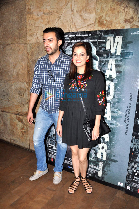 amitabh bachchan shah rukh khan others at the special screening of madaari 18